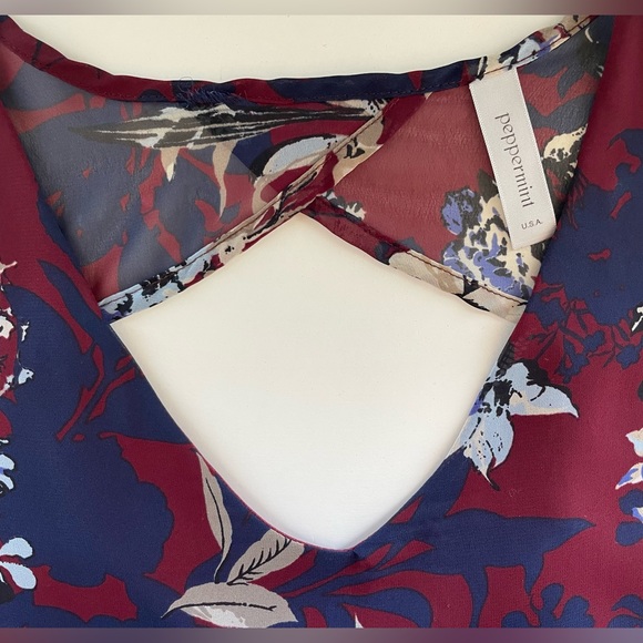 Peppermint | Long-Sleeve Mini Dress | Maroon & Navy Floral | Small - Picture 5 of 6